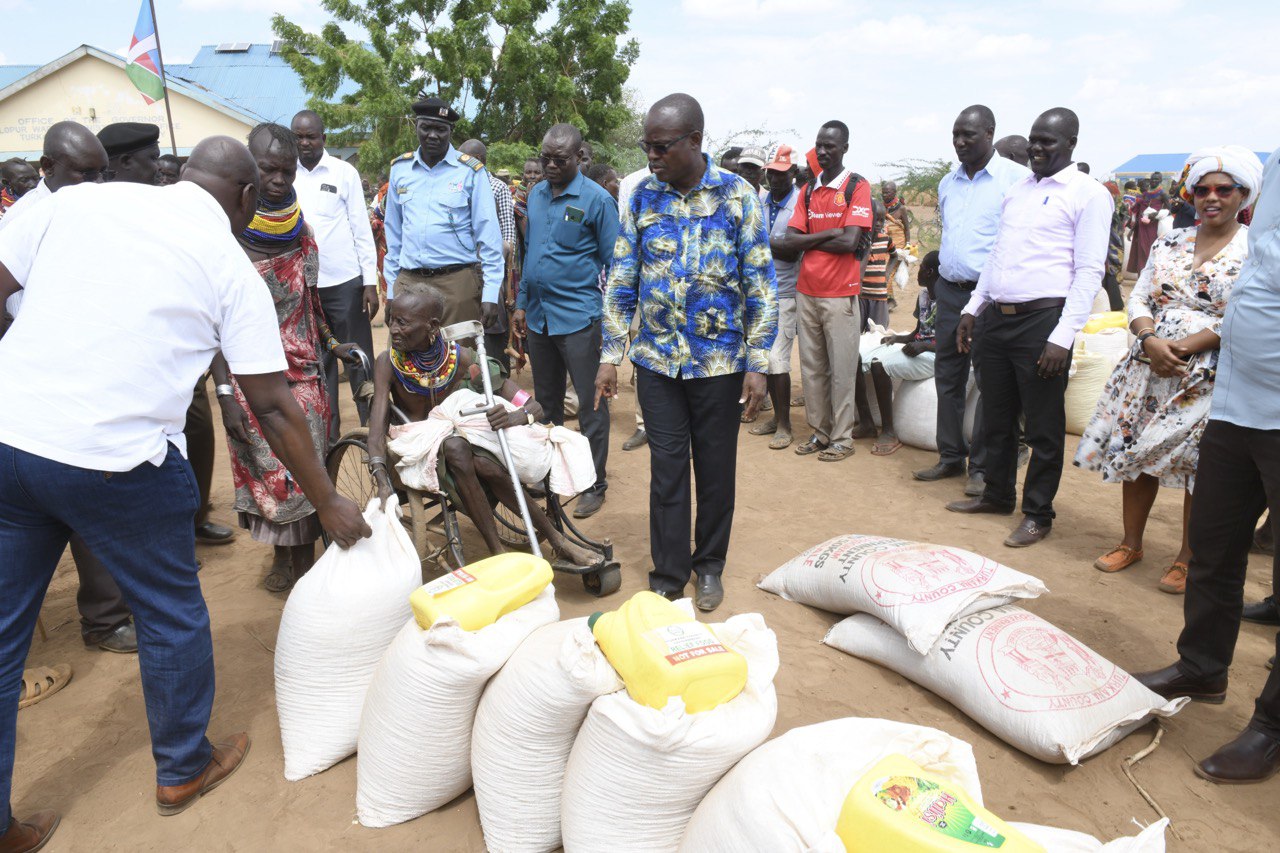 GOVERNOR LOMORUKAI COORDINATES RELIEF DISTRIBUTION IN LOPUR – Turkana ...